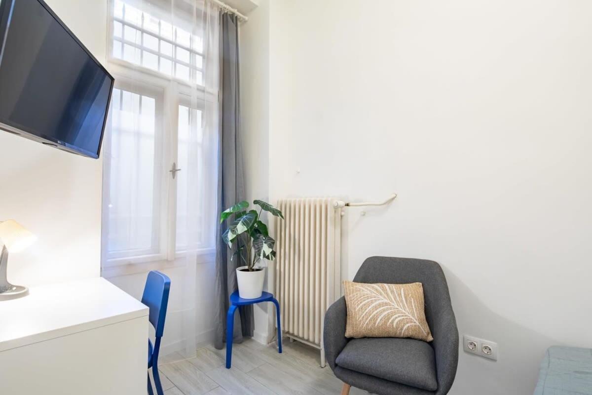 Central Room For Solo Traveller บูดาเปสต์ ภายนอก รูปภาพ